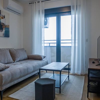 Аренда светлой двухкомнатной квартиры в современном ЖК, 41 м², Палилула, Белград, Сербия